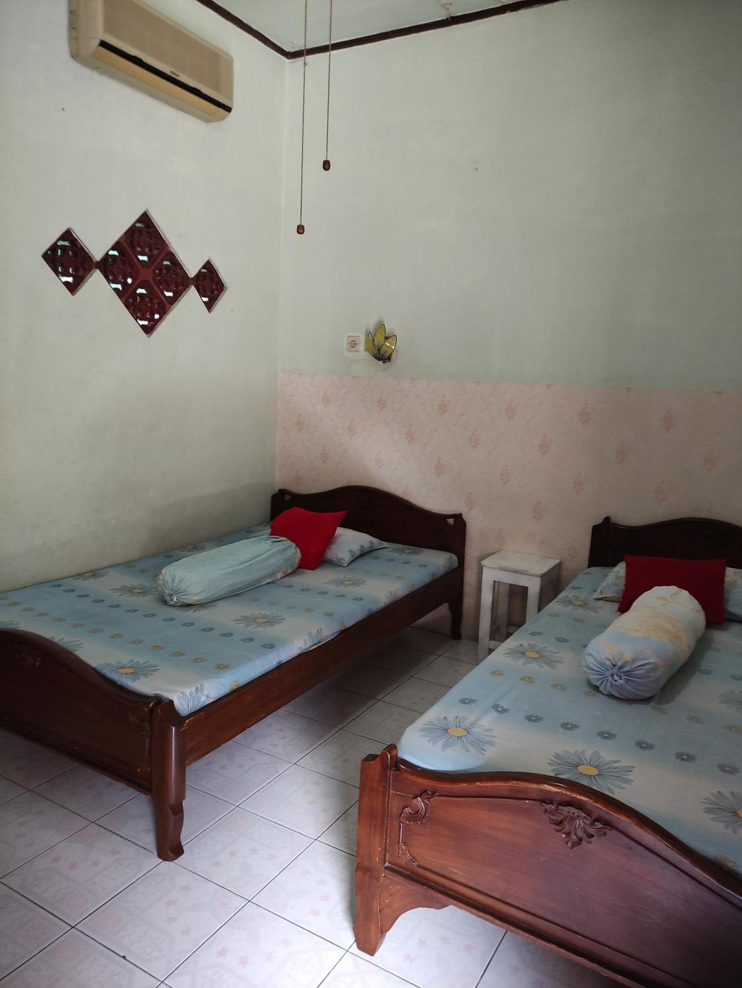 Fortuna Guest House Джокякарта Екстериор снимка