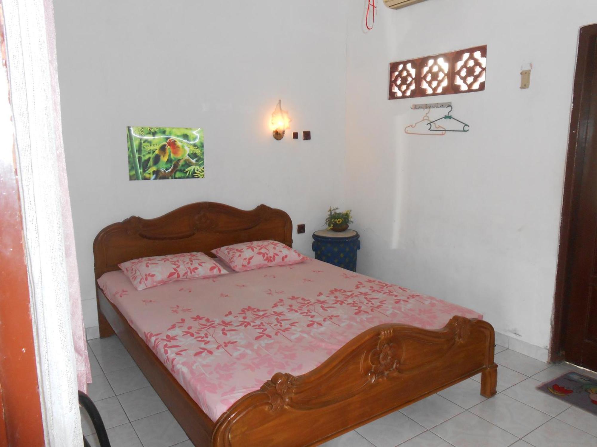 Fortuna Guest House Джокякарта Екстериор снимка
